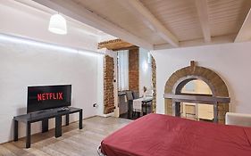 Brera-Moscova Centro Storico, Wi-Fi E Netflix